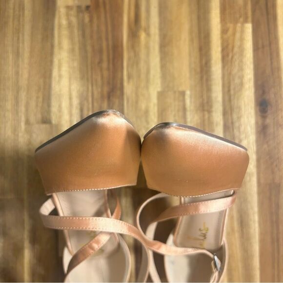 Lulus Freyana Rose Gold Satin Pointed-Toe Pumps Size 6.5 - Picture 3 of 16